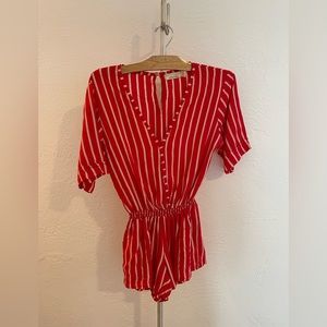 Beachgold red white romper